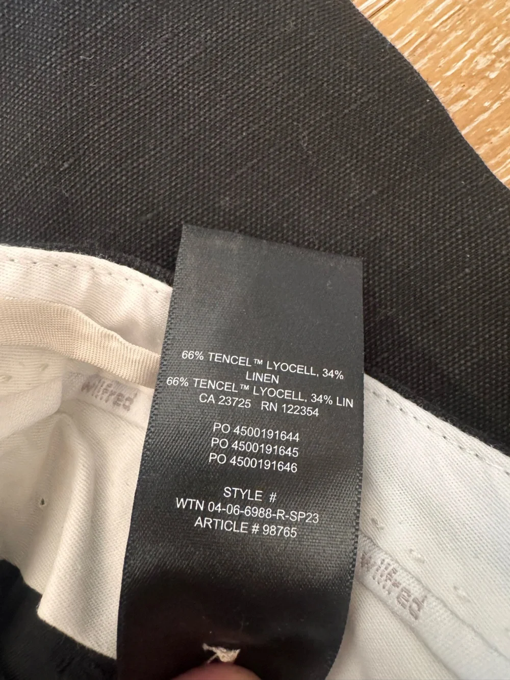 Aritzia The Effortless Pant in CruiseLinen Black Trousers Wilfred